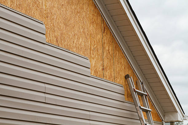 24/7 Emergency Vinyl Siding experts in Matthews, NC